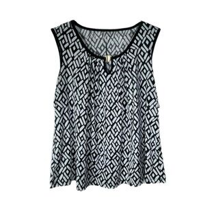 PerSeption Geometric Black and White Sleeveless Top